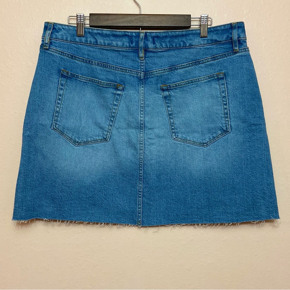 LOFT Fresh Cut Denim Skirt - Picture 4 of 4
